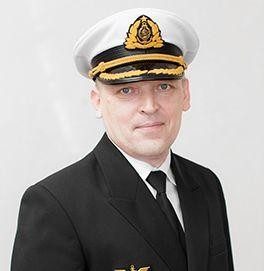 Капитан теплохода «Константин Коротков» Разживин Валерий Сергеевич